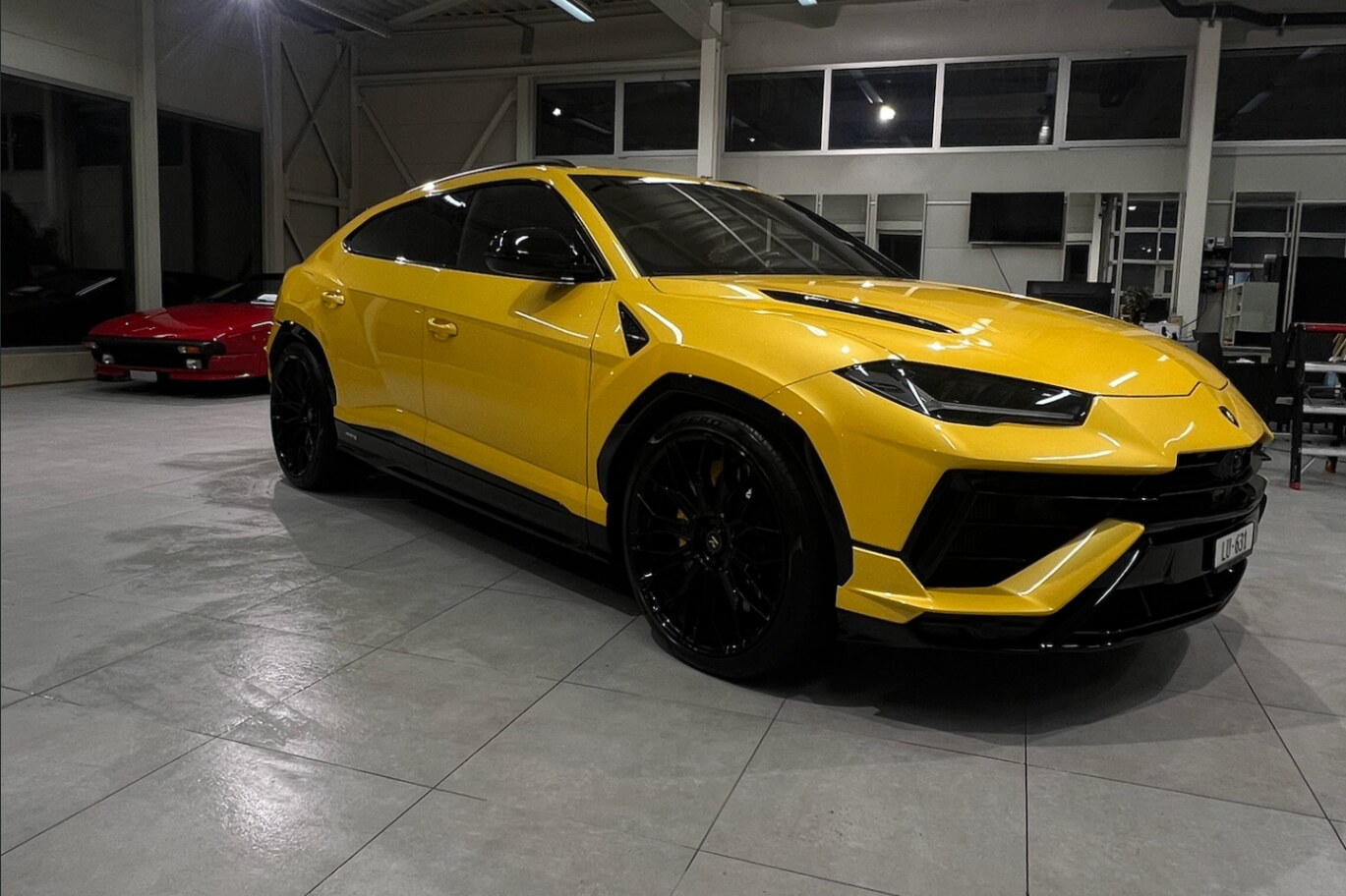 Urus · Giallo